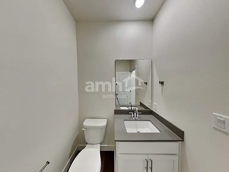 1068 Broyles Xing — Photo 8