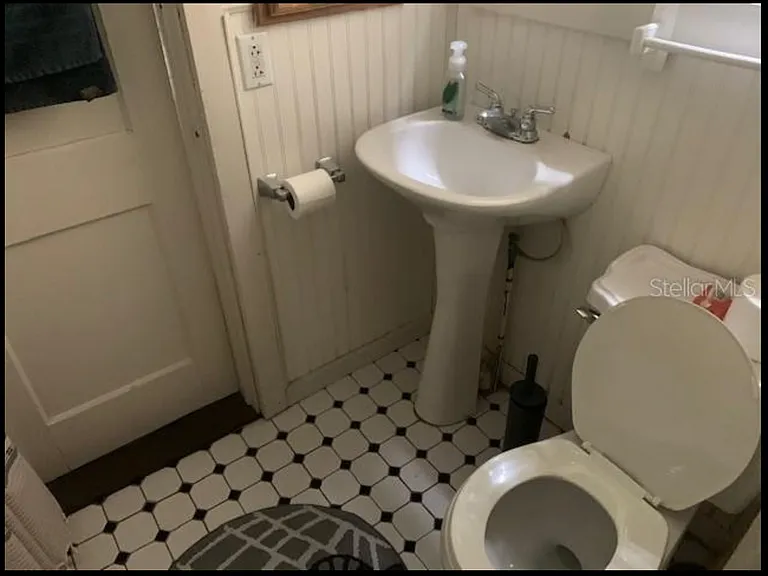 135 N Clara Ave #1/2 — Photo 9