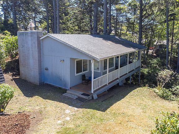 3rd image of 1556 NW 25th St