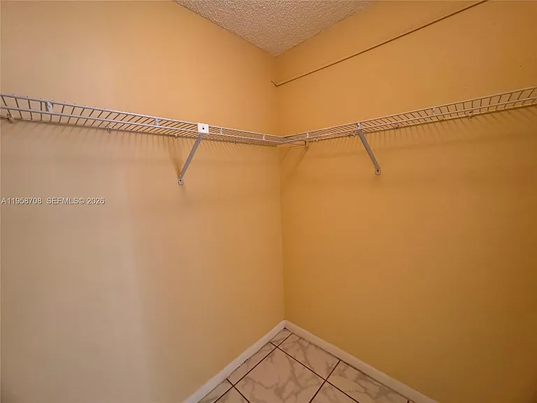 16919 N Bay Rd #117 — Photo 17