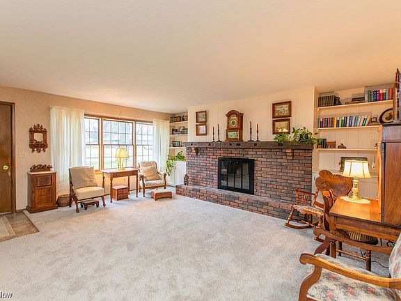 4th image of 875 Kenner Cir