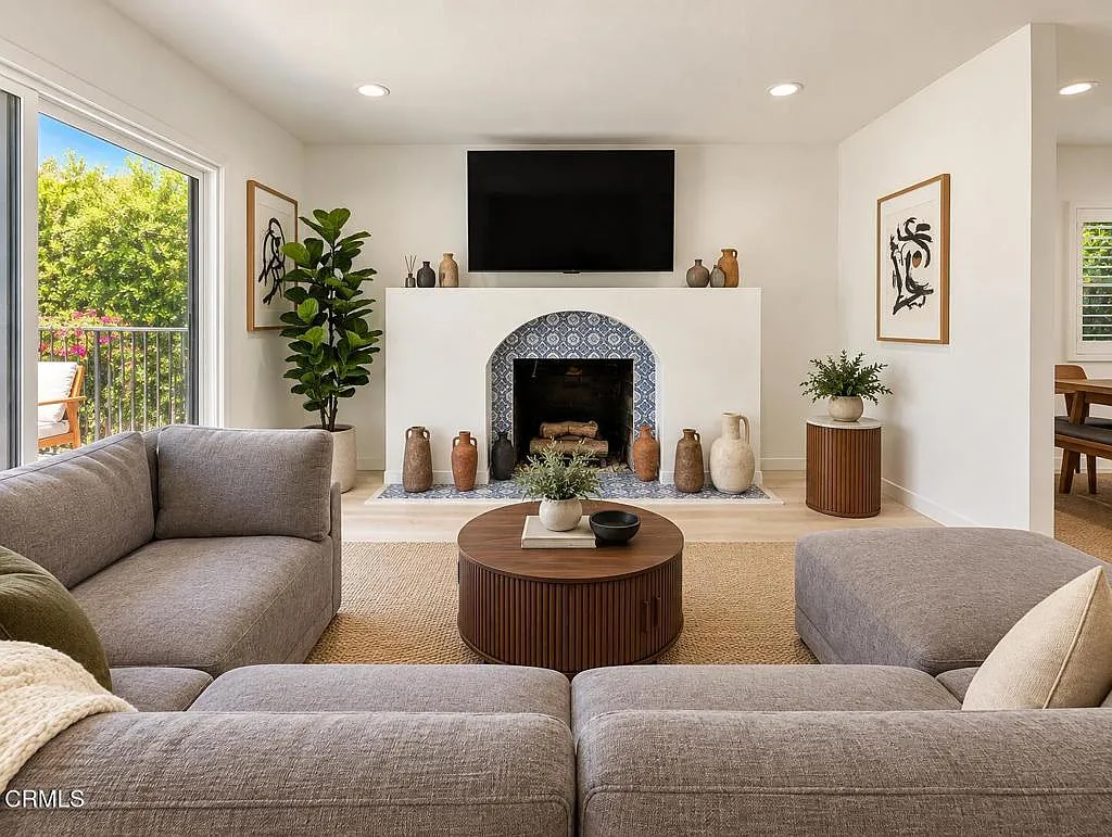 2 bed, 2.0 bath, 1591 sqft, $8,500 — Photo 4