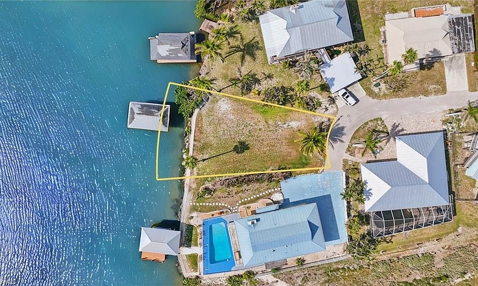 1st image of 22491 Buccaneer Lagoon ST