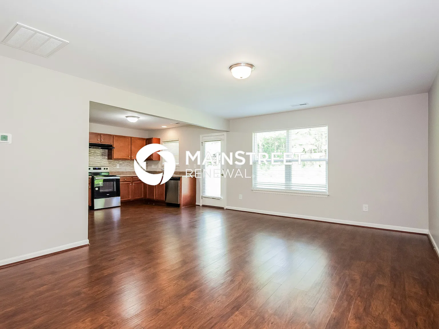 900 Cassidy Dr — Photo 3