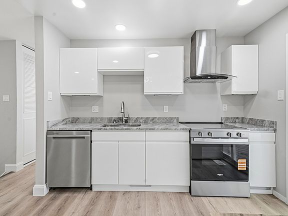 5th image of 6301 Linus Dr