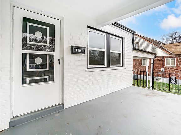 4th image of 1002 Jonquil Ln