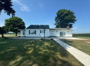 407 E 200 N, Valparaiso, IN 46383