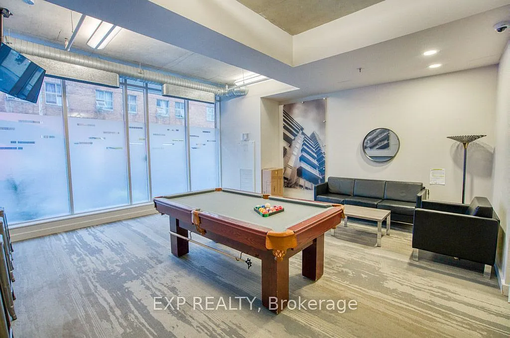 1 bed, $2,000 — Photo 3