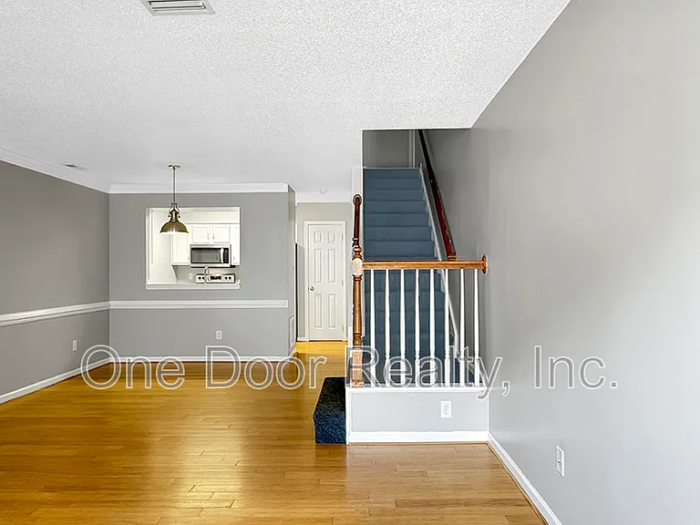 805 Settlement Dr — Photo 2