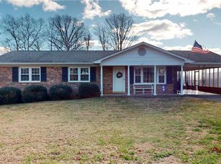 165 Noonkester Dr, Mount Airy, NC 27030