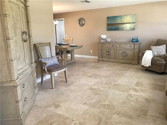 4th image of 13851 Jamaica Dr