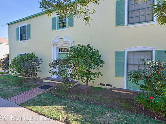 2nd image of 672 Mira Monte Pl #8592925