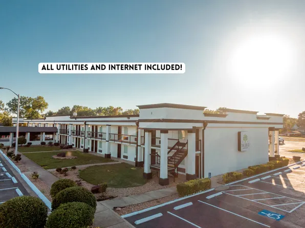 2407 N Arkansas Ave #A, Russellville, AR 72802