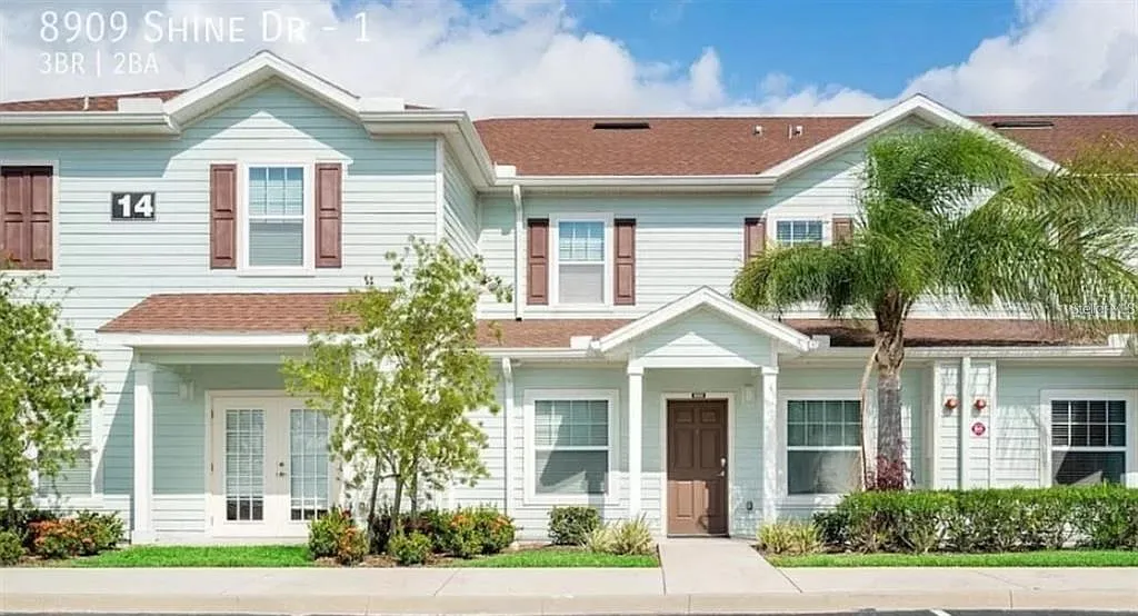 3 bed, 2.0 bath, 1300 sqft, $1,900 — Photo 1