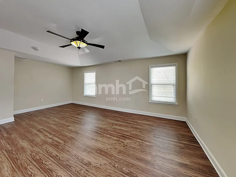 419 Annaberg Ln — Photo 11