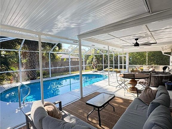 2nd image of 18637 Tampa Rd