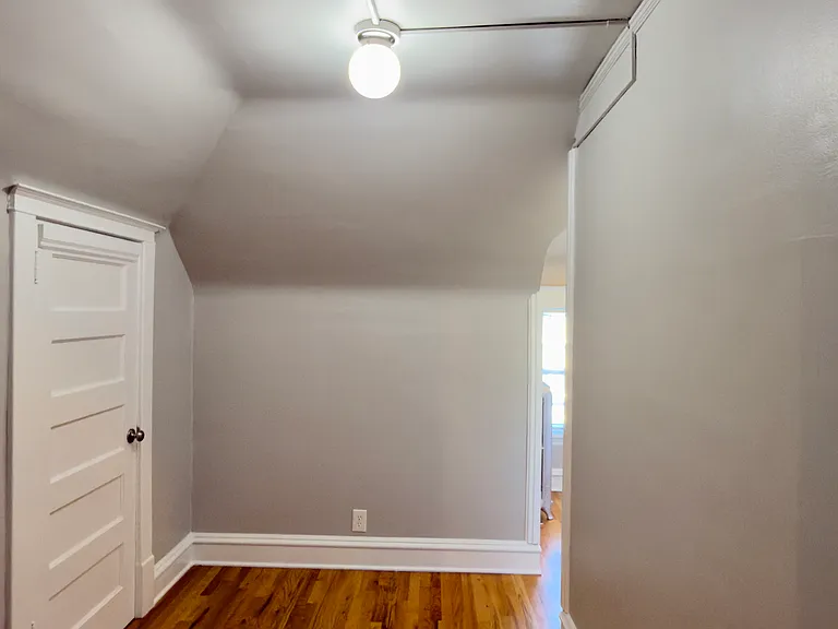 3209 Hennepin Ave S #6 — Photo 9