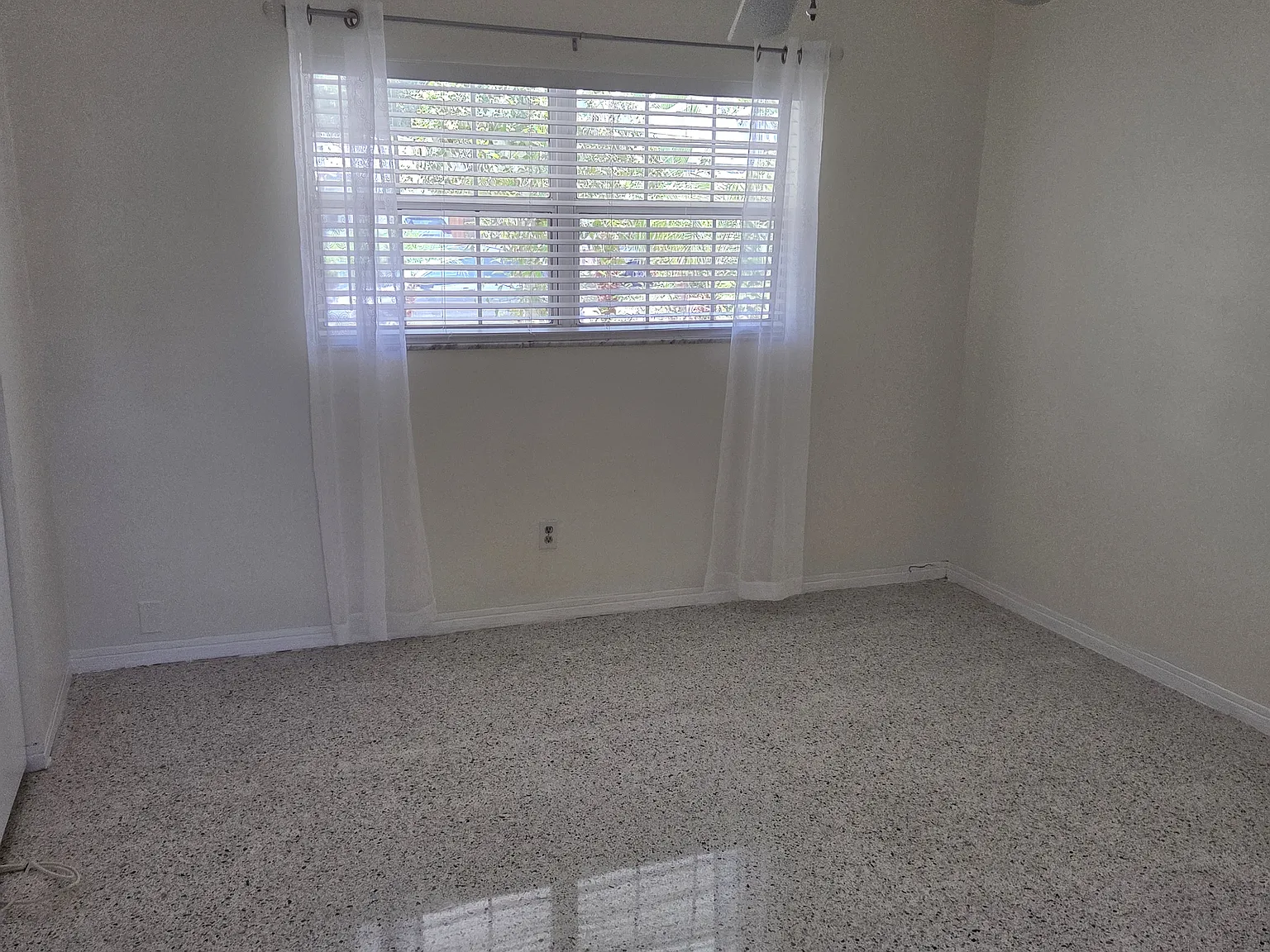 1 bed, 700 sqft, $1,650 — Photo 4