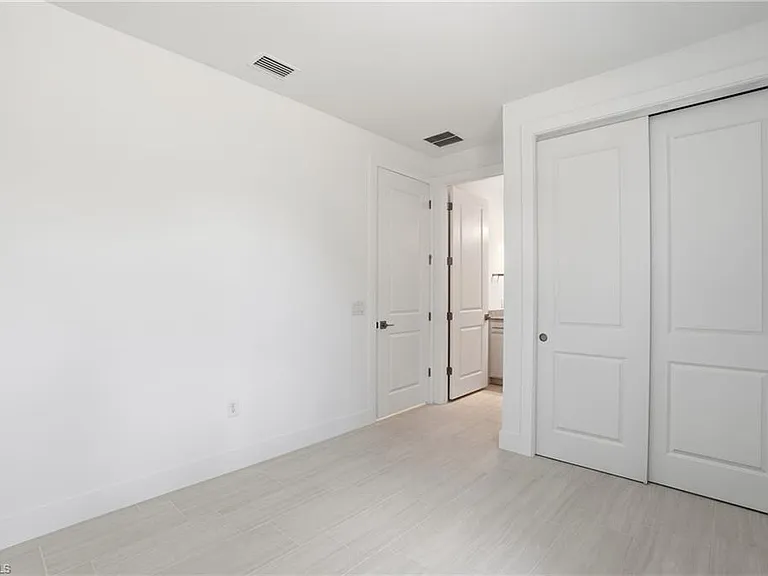 2148 Sequoia Ct — Photo 22