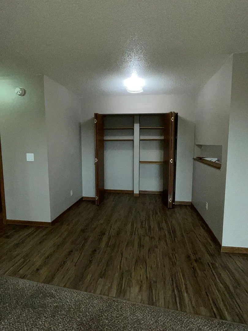 3010 W Omaha St — Photo 4