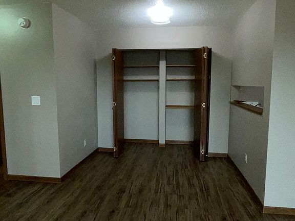 4th image of 3010 W Omaha St #8