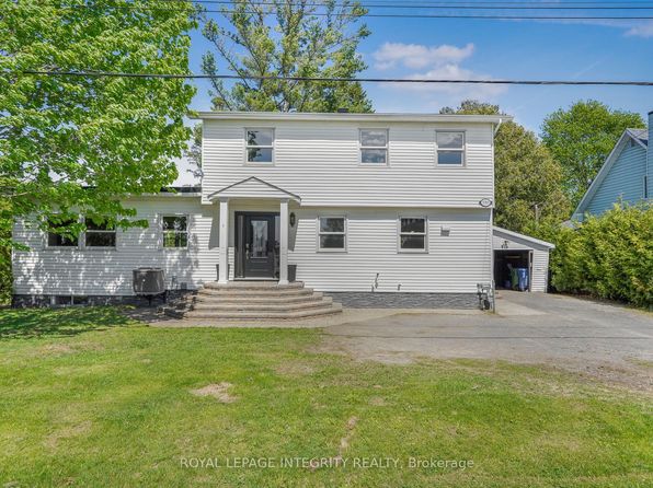 3785 Cartier St, Clarence Rockland, ON K0A 1E0