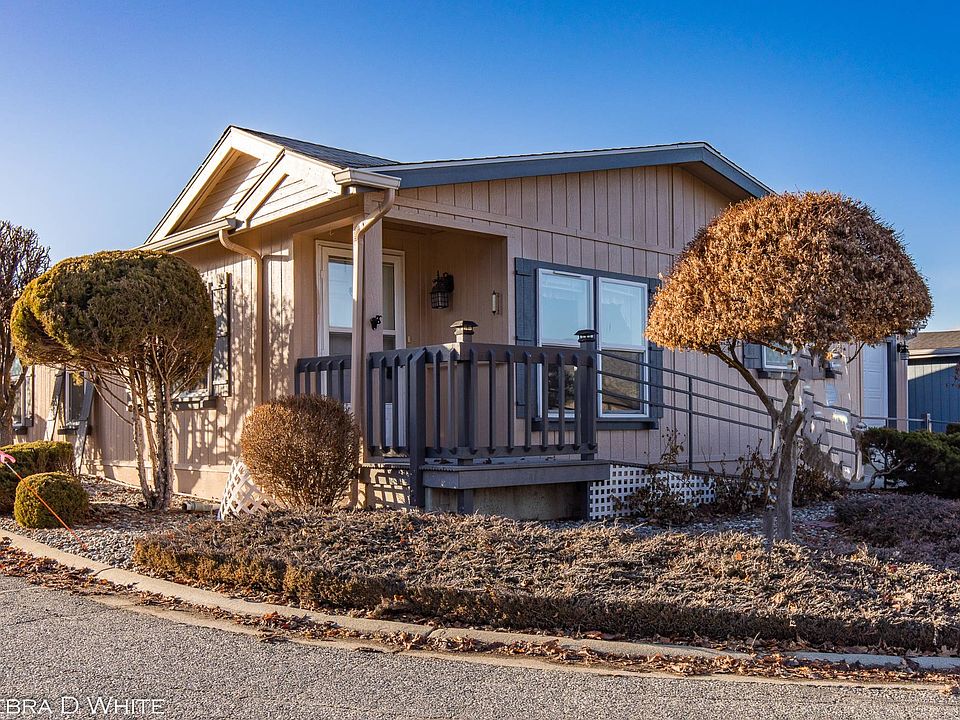 1st image of 1600 Fairview Ave #52