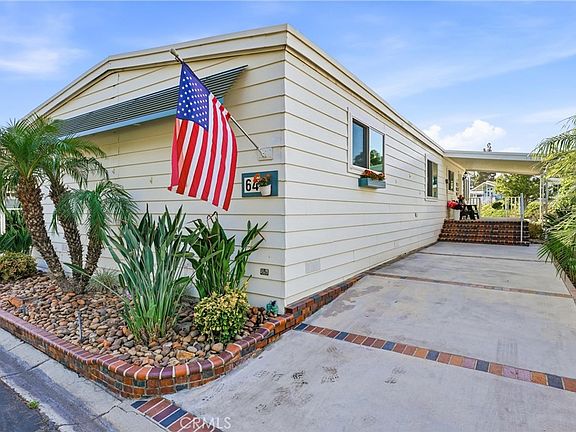 4th image of 24001 Muirlands Blvd #64