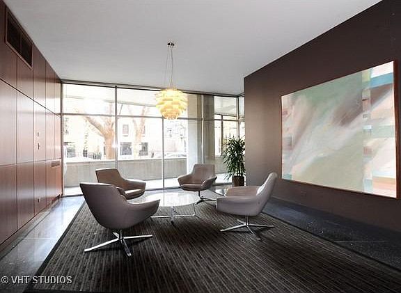 4th image of 3100 N Lake Shore Dr #640