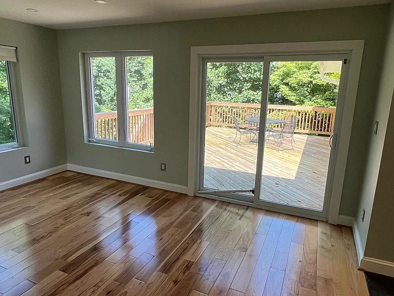 6322 Kellogg Dr — Photo 10