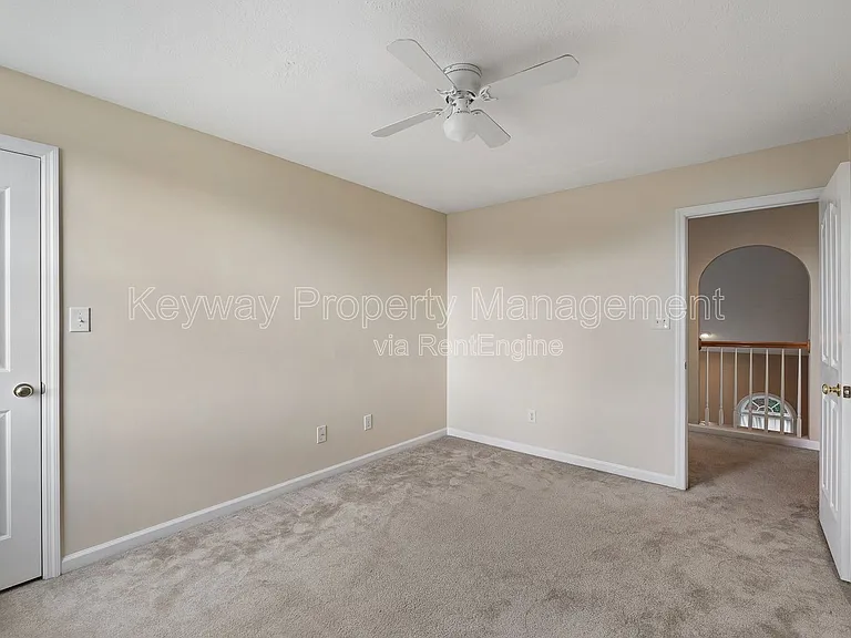 4890 Somerset Dr — Photo 19