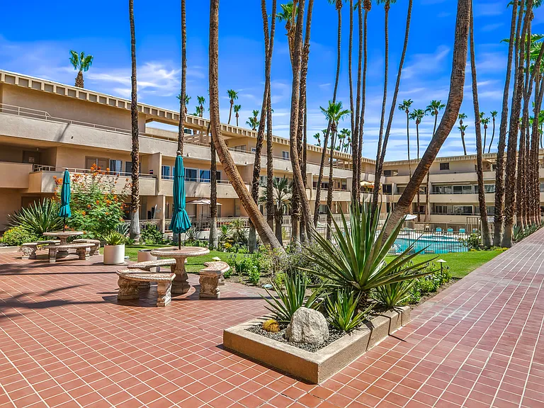 277 E Alejo Rd #219 — Photo 37