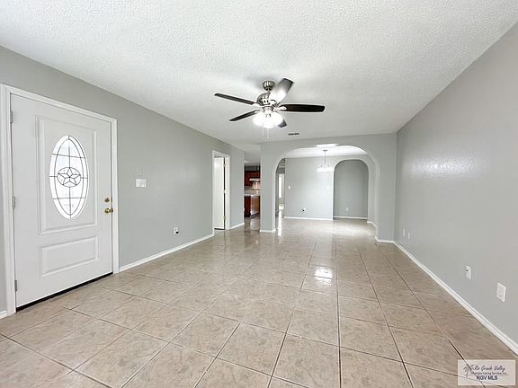 4th image of 2713 Naples St