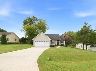 153 Cloister Dr, Mocksville, NC 27028