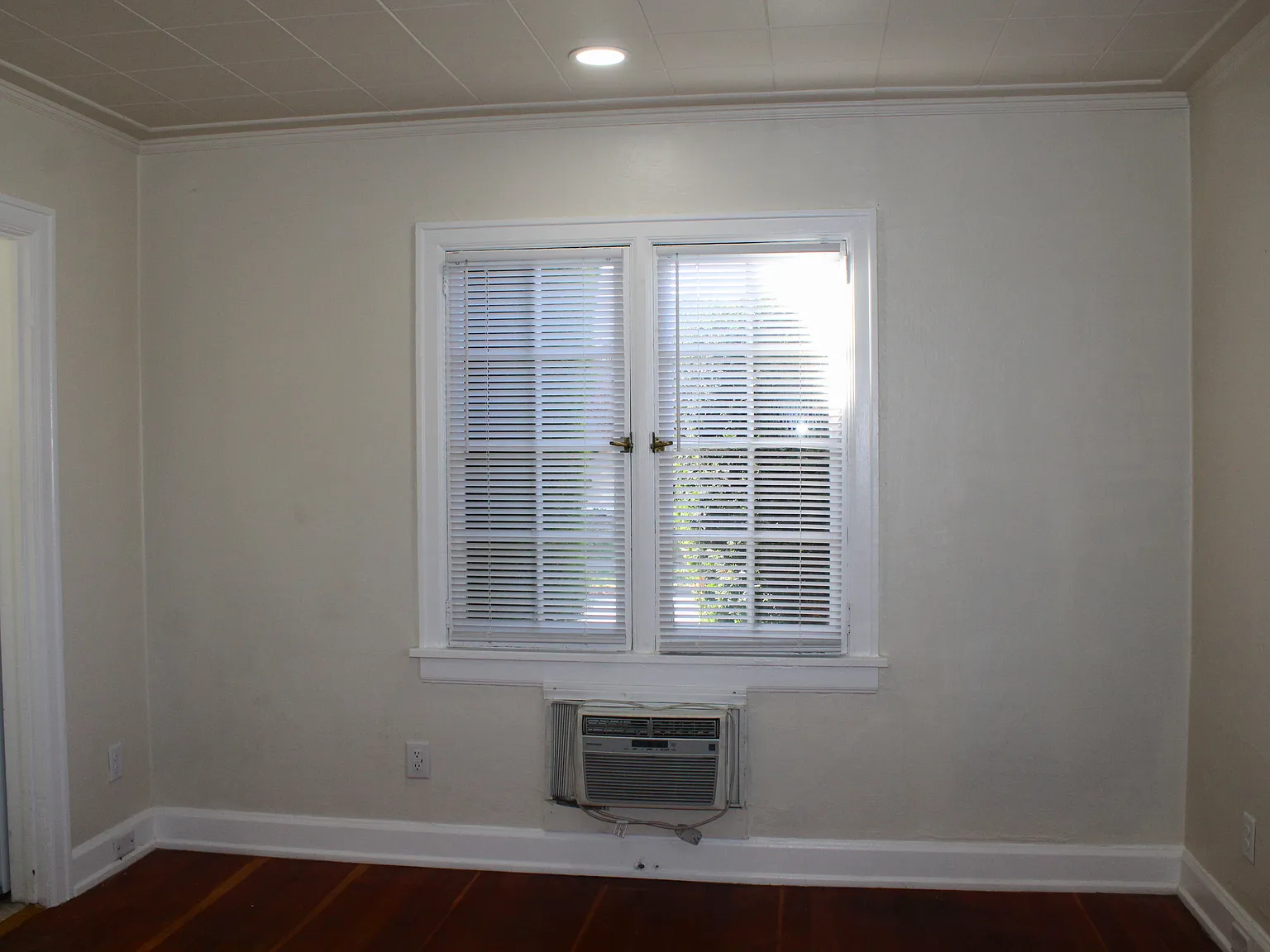 1 bed, 570 sqft, $1,220 — Photo 2