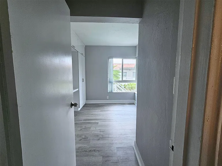 701 NE 16th Ave #26 — Photo 10
