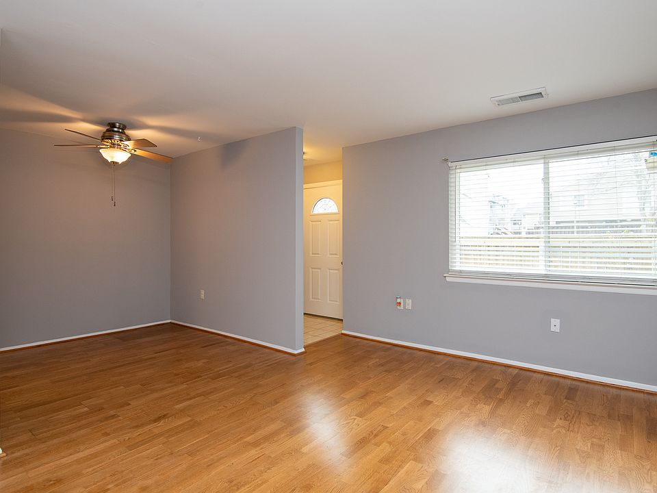 8625 Village Way-2_12292021