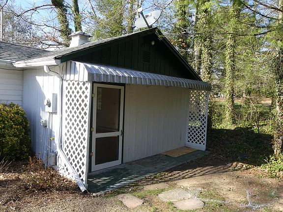 2nd image of 600 Dillard Ave