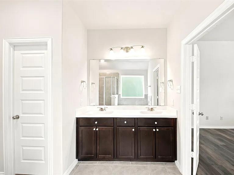 1202 Vilamoura Ct — Photo 30