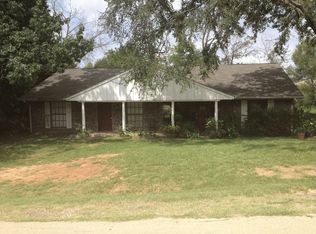 10202 W Lakeshore Dr, Tyler, TX 75709