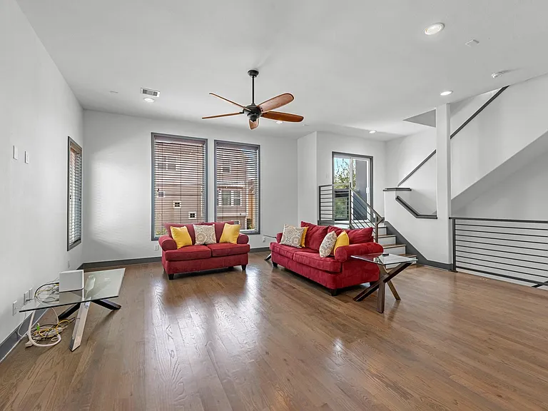5802 Kansas St — Photo 16