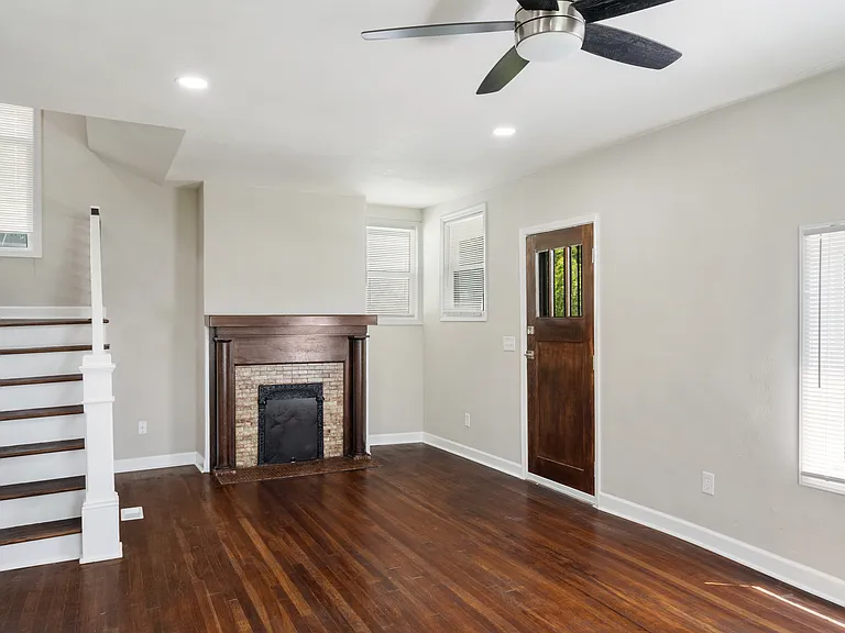 3032 Wayne Ave — Photo 5
