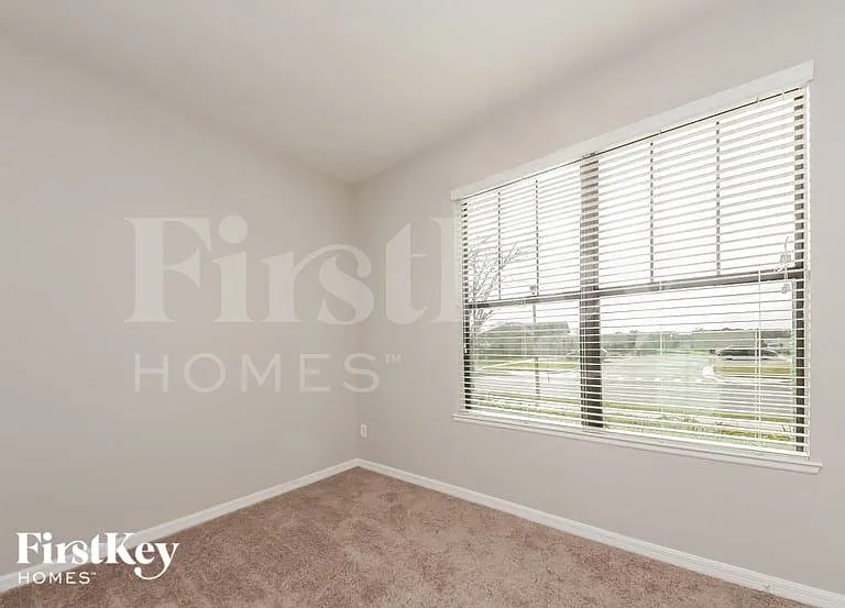 4705 Blackthorn Cir — Photo 11