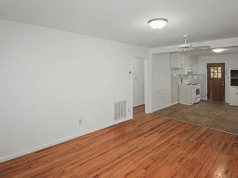 1920 John Moore Rd — Photo 12