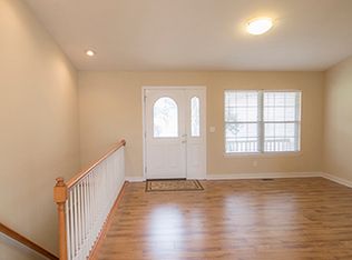 541 W Southampton Dr, Columbia, MO 65203