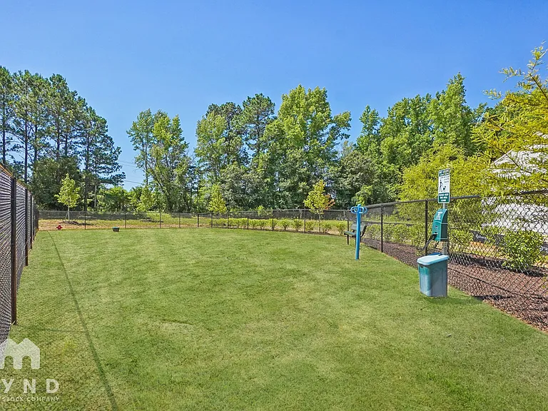 279 Royal Meadow Dr — Photo 28