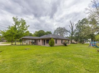 308 Gibbs St, Devers, TX 77538
