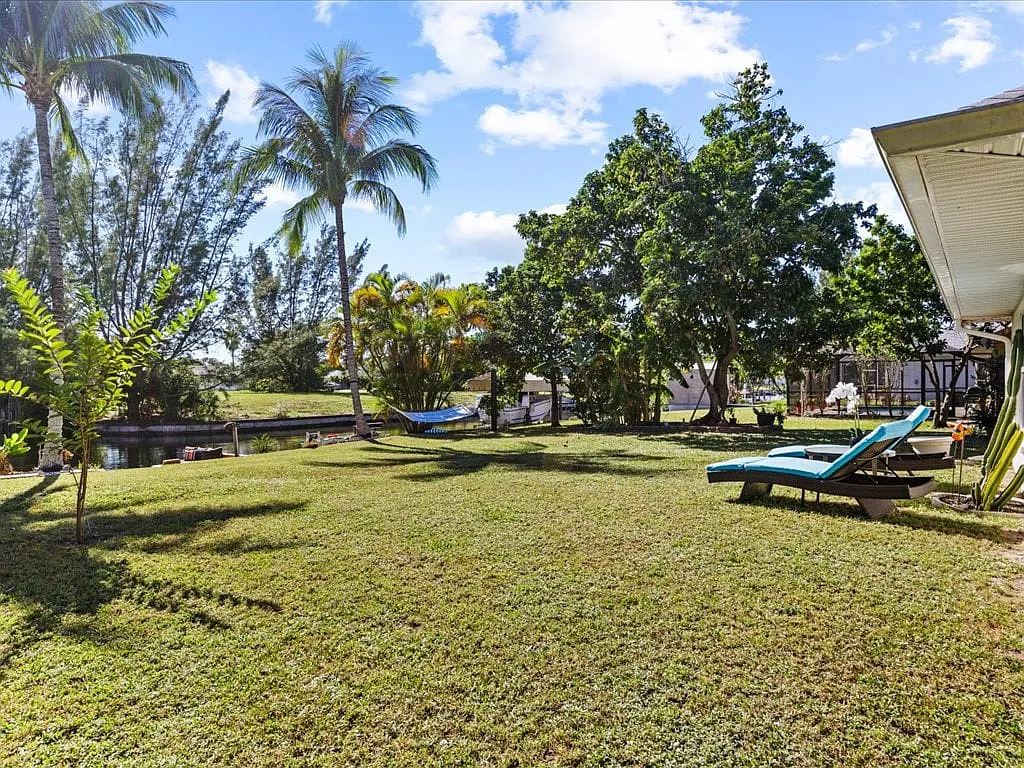 Your Oasis Awaits! 3BD/2BA Cape Coral Canal Home, Pet-Friendly & Furnished — Photo 4