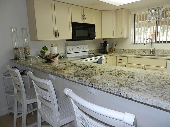 2nd image of 67 Village Del Prado Cir