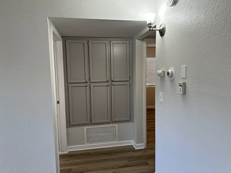 429 S Sunset St #C — Photo 12